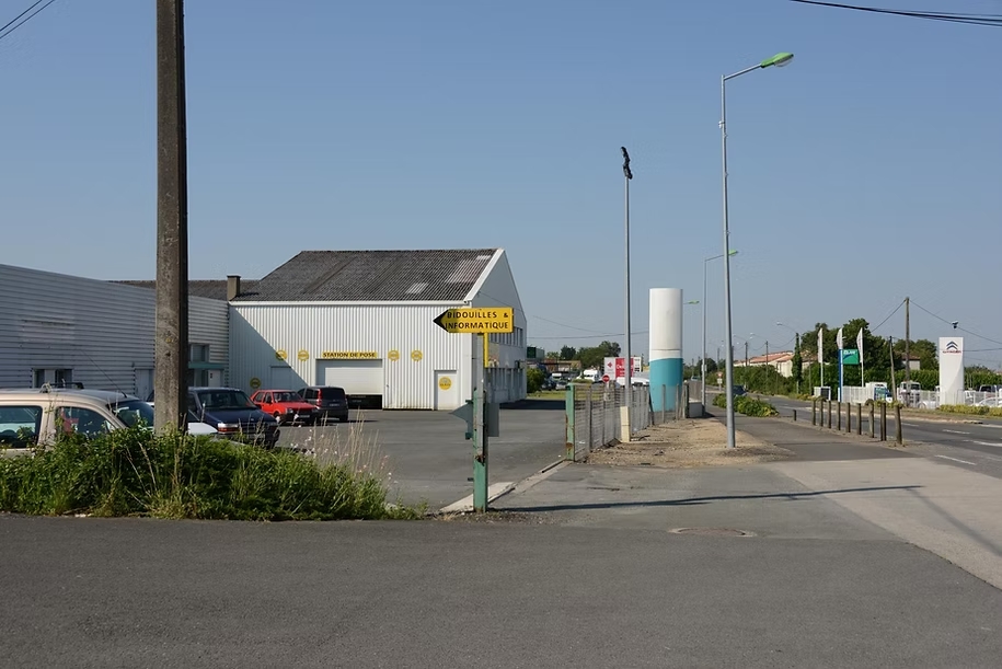 ddf969_94ca94ef520941878ba9f49bffd5f736